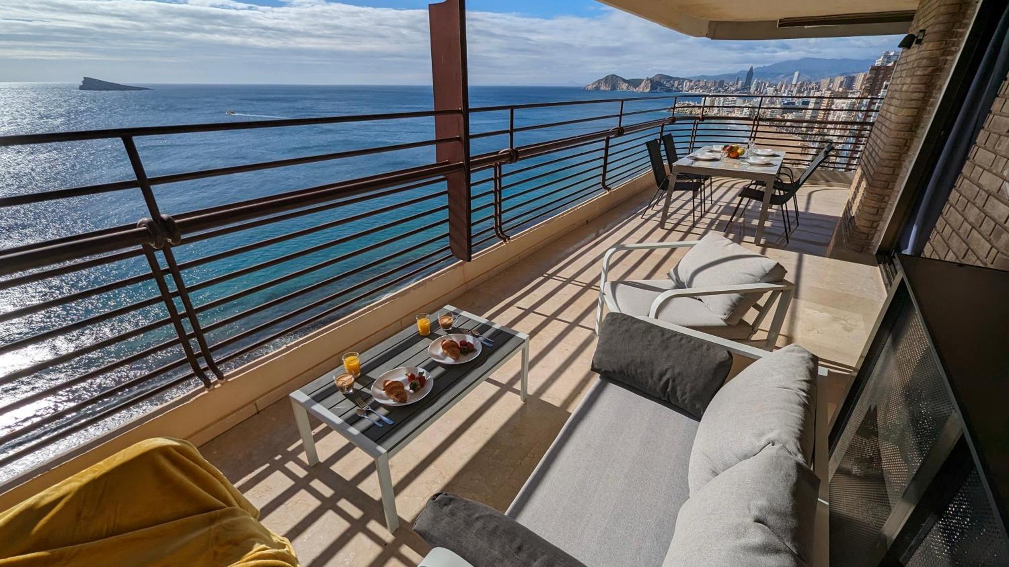 Las Arenas Sea Front Apartments Benidorm Exterior foto