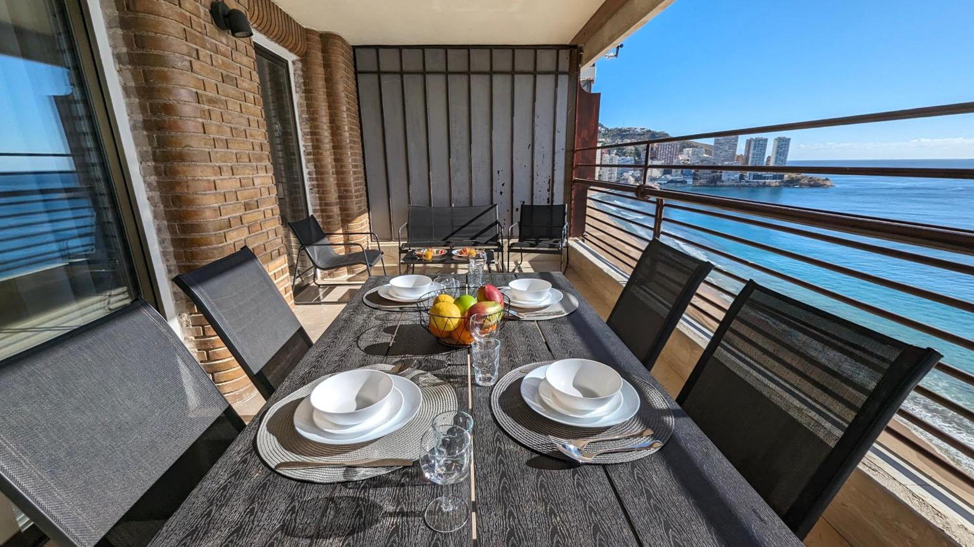Las Arenas Sea Front Apartments Benidorm Exterior foto