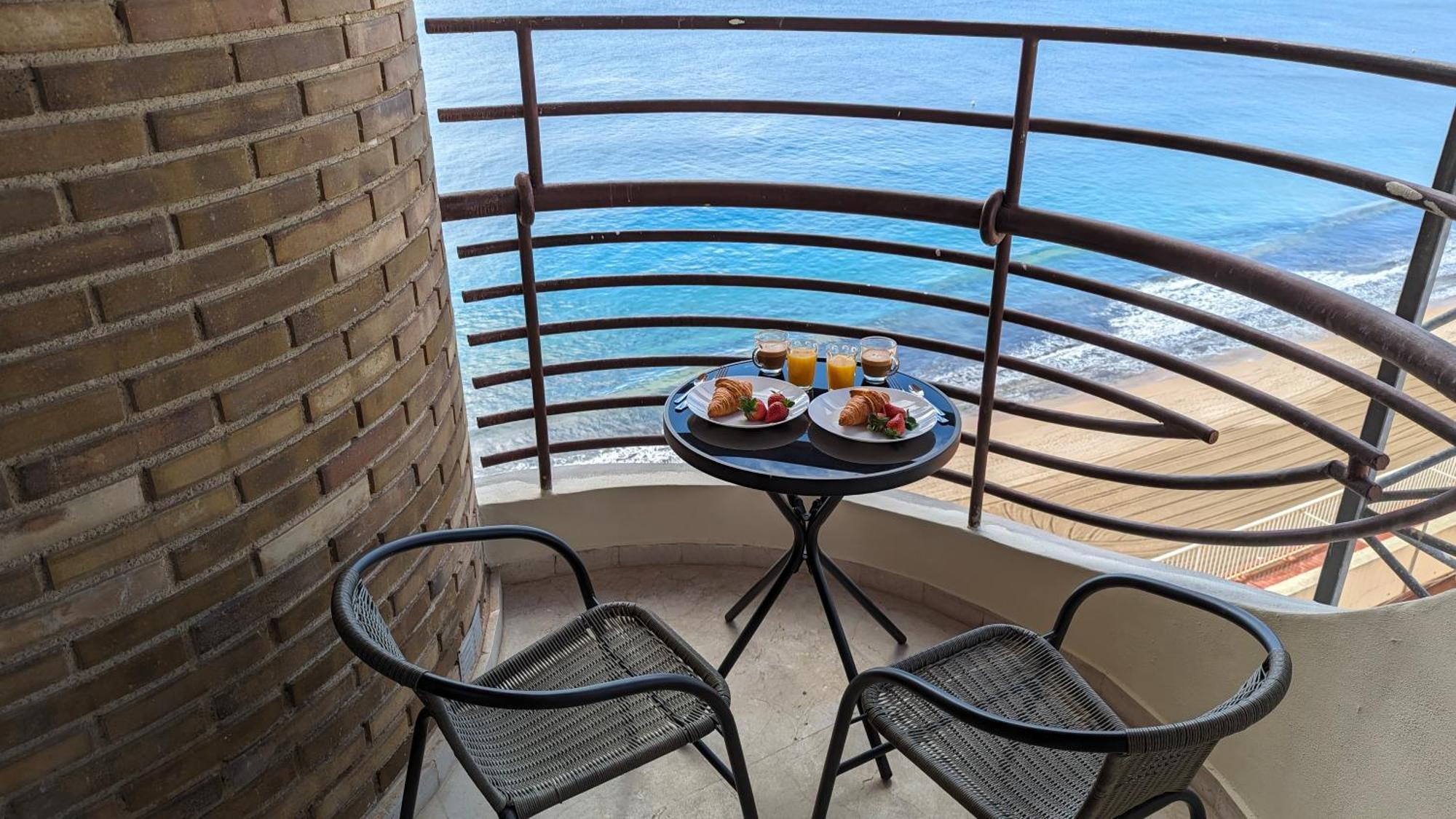 Las Arenas Sea Front Apartments Benidorm Exterior foto
